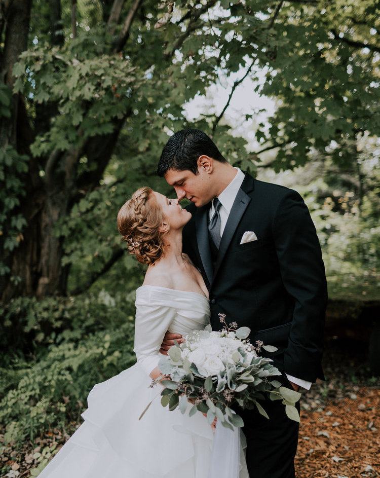 The MillCreek Wilde forest wedding venues in Michigan