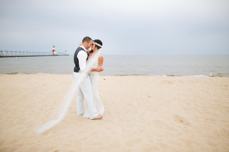 waterfront-Michigan-wedding-venue