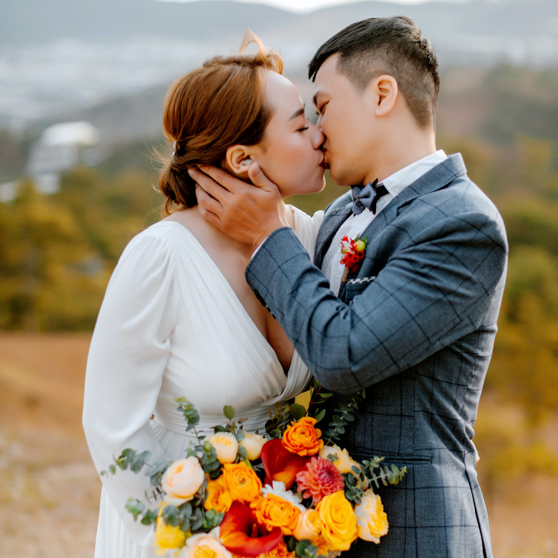 Our Favorite Outdoor Wedding Dresses The Wedding Shoppe