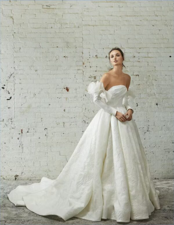 Gorgeous Wedding Dresses with Sleeves that Make a Statement