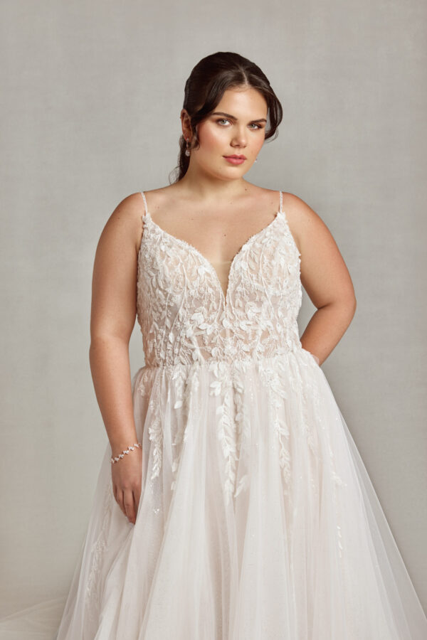 Must See Trending Fall Wedding Dresses for 2024