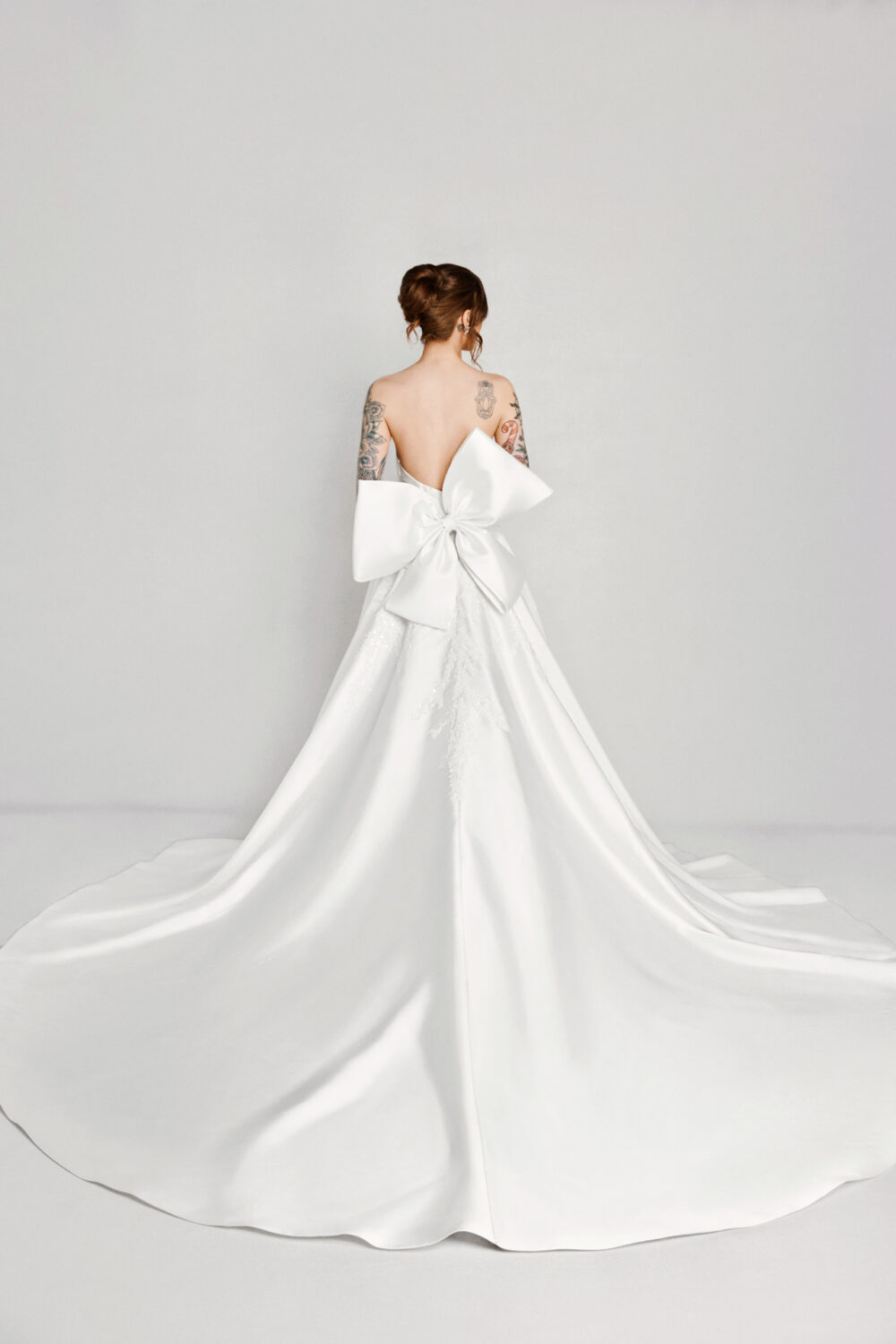 Pnina Tornai Nancy with bow back