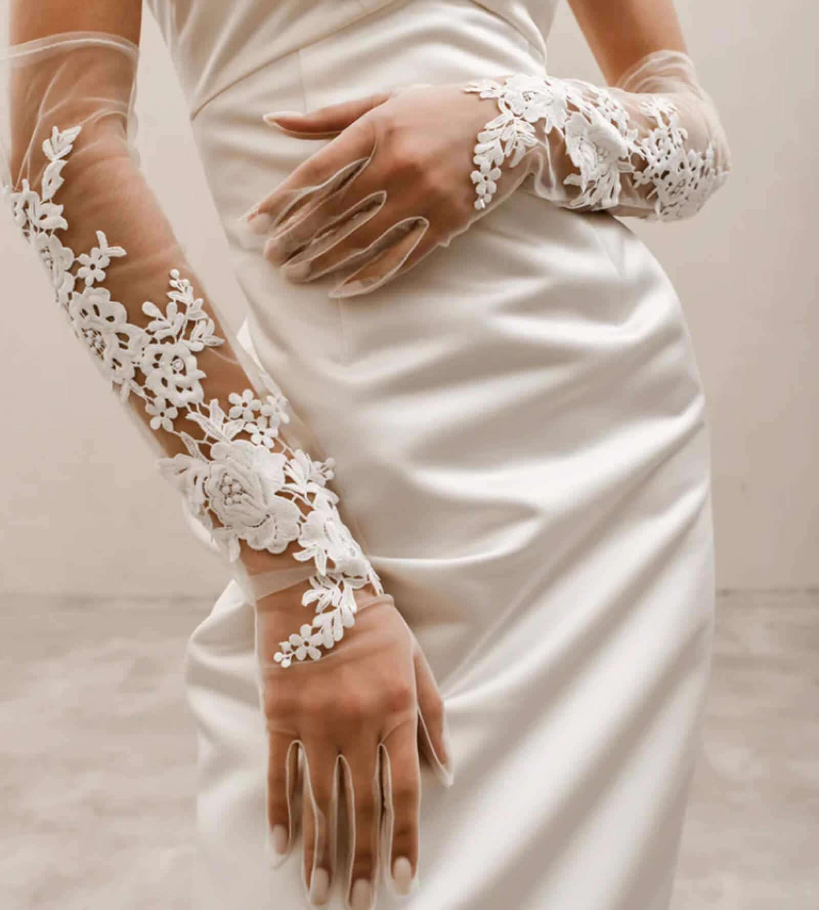lace gloves for bridal dress