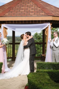Allison H - October 8, 2017 - credit: <a href="https://sarahkossuch.com/">Sarah Kossuch Photography</a> Allison H - Real Brides of The Wedding Shoppe - Wedding Shop